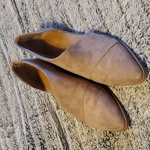Universal Thread shoes